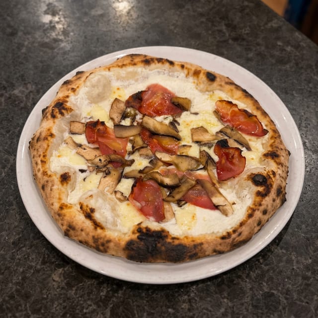 Bianca Pizza.