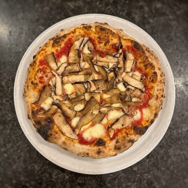 Funghi Pizza.